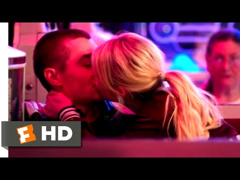Nerve (2016) – Kiss a Stranger Scene (1/10) | Movieclips