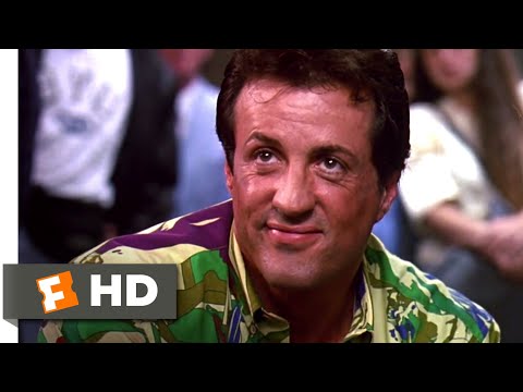 Stop! Or My Mom Will Shoot (1992) – That Man Is a Criminal! Scene (10/10) | Movieclips